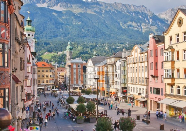     Innsbruck - o arhitectură neobișnuită 